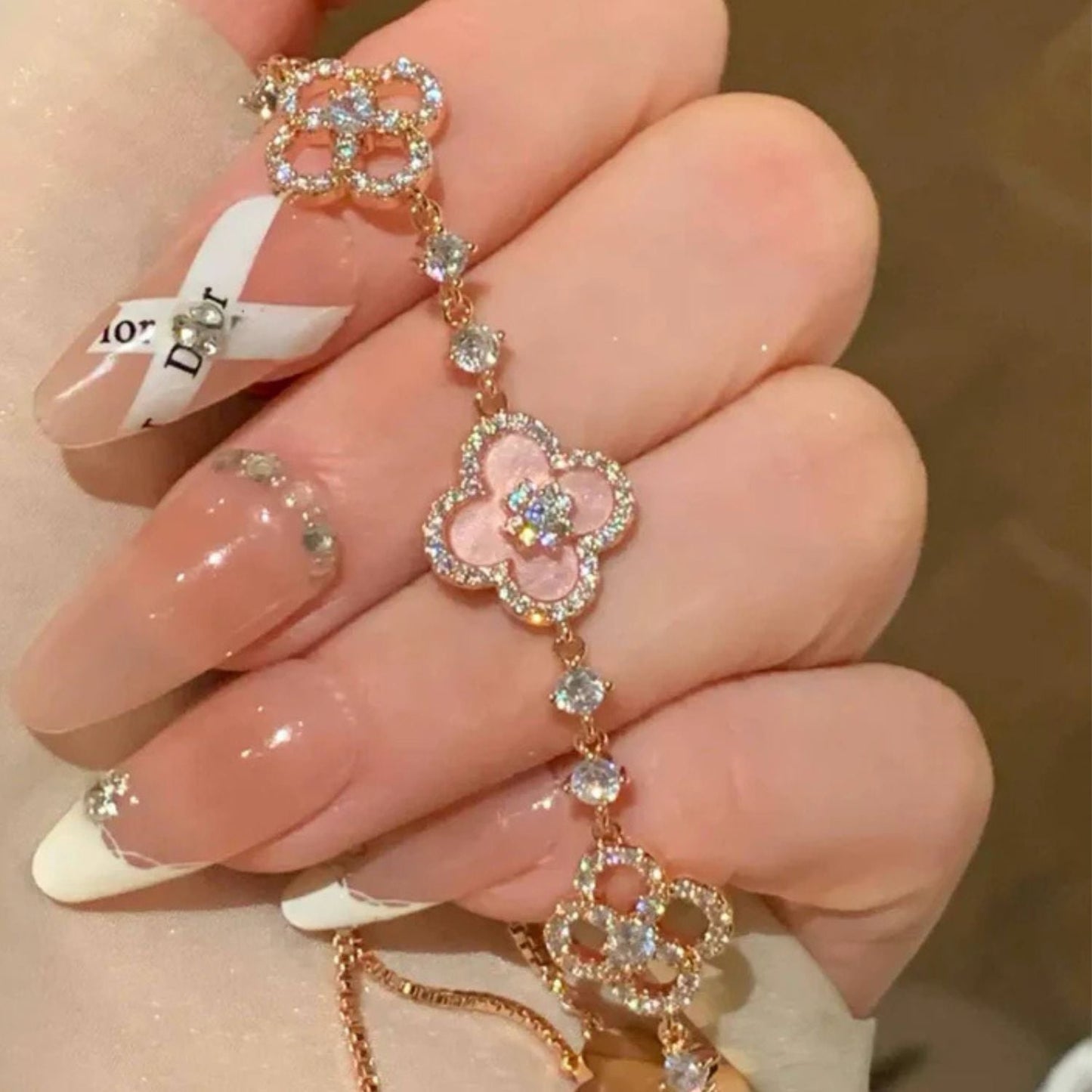 Sparkling Clover Beauty Bracelet